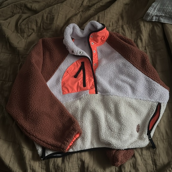 Free people movement Hit the Slopes Sherpa never worn! - Picture 3 of 7